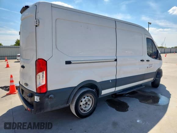 ✅ 2019 Ford Transit • VIN: 1FTYE2CM0KKB49370 • Lot: 84288715. Listed on Copart with 178,485 mi. Free auction sales archive from the USA and detailed vehicle history report at DreamBid. Image 3.