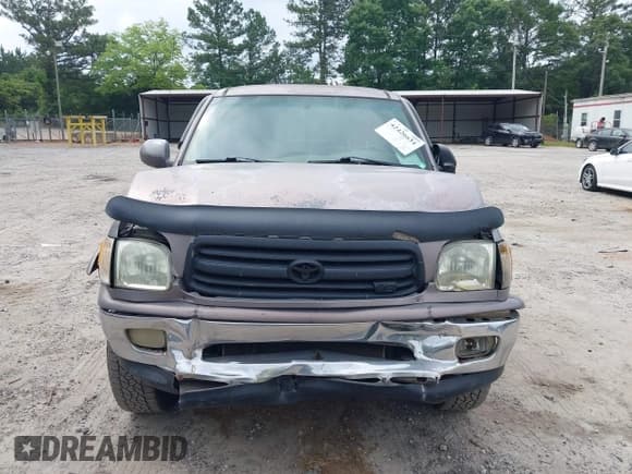 ✅ 2002 Toyota Tundra Limited • VIN: 5TBBT48172S259131 • Lot: 42426634. Listed on IAAI with 295,929 mi. Free auction sales archive from the USA and detailed vehicle history report at DreamBid. Image 12.