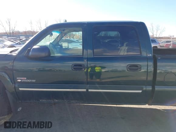 ✅ 2003 Chevrolet Silverado 2500HD LS • VIN: 1GCHK23193F166158 • Lot: 41483404. Wystawiony na IAAI z przebiegiem 238 704 mil. Bezpłatny archiwum sprzedaży aukcyjnych z USA i szczegółowy raport historii pojazdu na DreamBid. Zdjęcie 14.