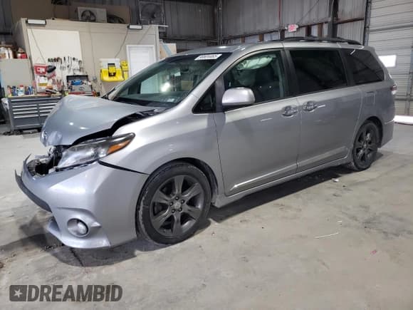 ✅ 2015 Toyota Sienna SE • VIN: 5TDXK3DC3FS649909 • Lot: 90604465. Listed on Copart with 203,769 mi. Free auction sales archive from the USA and detailed vehicle history report at DreamBid. Image 1.