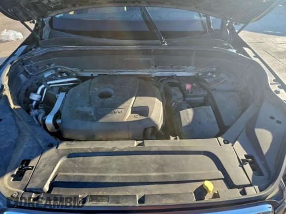 ✅ 2016 Volvo XC90 T6 Inscription • VIN: YV4A22PL6G1085499 • Lot: 94067365. Listed on Copart with 125,113 mi. Free auction sales archive from the USA and detailed vehicle history report at DreamBid. Image 12.