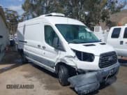 ✅ 2017 Ford Transit • VIN: 1FTYR2CM6HKA14519 • Лот: 42055143. Опубликован ранее на IAAI с пробегом 75 980 миль. Бесплатный доступ к архиву аукционных продаж из США и подробный отчёт об истории автомобиля на DreamBid. Изображение 1.