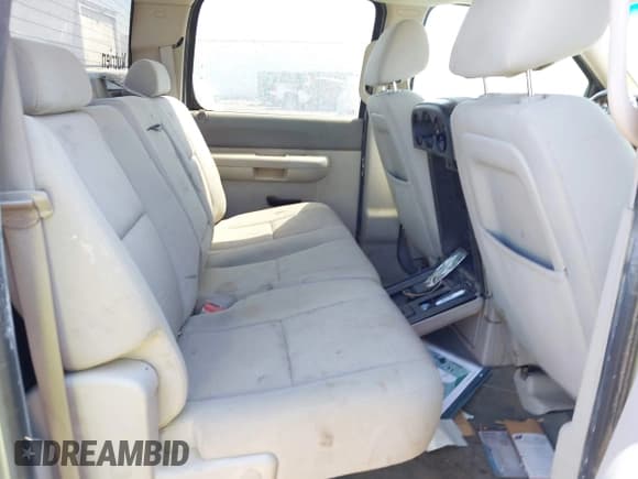 ✅ 2013 Chevrolet Silverado 2500HD LT • VIN: 1GC1KXCG7DF148259 • Lot: 42806211. Listed on IAAI with 350,072 mi. Free auction sales archive from the USA and detailed vehicle history report at DreamBid. Image 8.