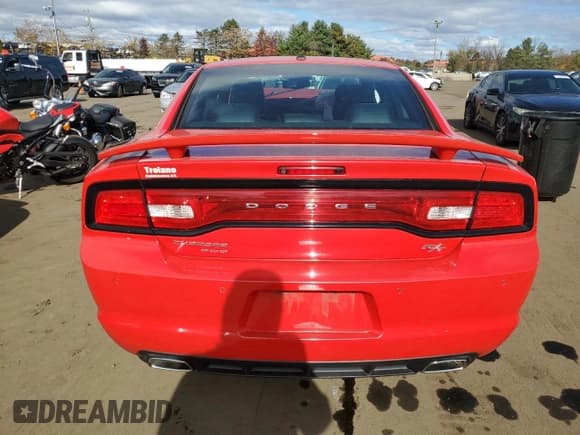 ✅ 2014 Dodge Charger RT Max • VIN: 2C3CDXDTXEH281312 • Lot: 90467875. Wystawiony na Copart z przebiegiem 85 778 mil. Bezpłatny archiwum sprzedaży aukcyjnych z USA i szczegółowy raport historii pojazdu na DreamBid. Zdjęcie 6.