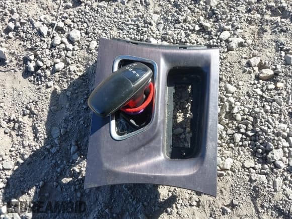 ✅ 2015 Dodge Charger SE • VIN: 2C3CDXBG4FH789976 • Lot: 43666383. Wystawiony na IAAI z przebiegiem 167 403 mil. Bezpłatny archiwum sprzedaży aukcyjnych z USA i szczegółowy raport historii pojazdu na DreamBid. Zdjęcie 12.