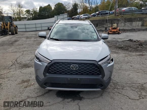 ✅ 2023 Toyota Corolla Cross LE • VIN: 7MUBAABG1PV067158 • Lot: 82475075. Listed on Copart with 34,950 mi. Free auction sales archive from the USA and detailed vehicle history report at DreamBid. Image 5.