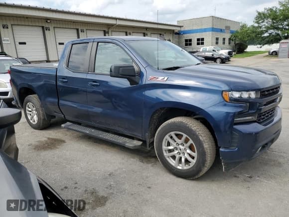 ✅ 2020 Chevrolet Silverado 1500 RST • VIN: 1GCRYEED3LZ105463 • Lot: 65692905. Listed on Copart with 130,469 mi. Free auction sales archive from the USA and detailed vehicle history report at DreamBid. Image 4.