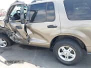 ✅ 2005 Ford Explorer XLT • VIN: 1FMZU63E45UB19641 • Lot: 42812407. Wystawiony na IAAI z przebiegiem 270 532 mil. Bezpłatny archiwum sprzedaży aukcyjnych z USA i szczegółowy raport historii pojazdu na DreamBid. Zdjęcie 14.