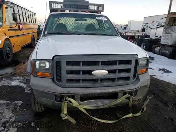 ✅ 2005 Ford F-450 • VIN: 1FDXF46P65ED12547 • Lot: 43158715. Listed on Copart with 230,920 mi. Free auction sales archive from the USA and detailed vehicle history report at DreamBid. Image 10.