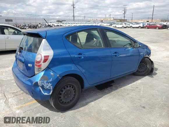 ✅ 2013 Toyota Prius One • VIN: JTDKDTB39D1557074 • Lot: 81457325. Listed on Copart with 113,393 mi. Free auction sales archive from the USA and detailed vehicle history report at DreamBid. Image 3.