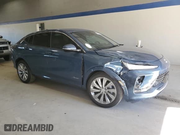 ✅ 2025 Buick Envista Avenir • VIN: KL47LCEP7SB103513 • Lot: 82704175. Listed on Copart with 1,703 mi. Free auction sales archive from the USA and detailed vehicle history report at DreamBid. Image 4.