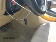 ✅ 2011 Land Rover Range Rover Sport HSE Lux • VIN: SALSK2D48BA269073 • Lot: 43058630. Listed on IAAI with 117,259 mi. Free auction sales archive from the USA and detailed vehicle history report at DreamBid. Image 11.