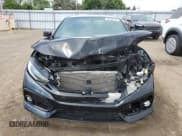✅ 2019 Honda Civic Si • VIN: 2HGFC3A54KH220416 • Lot: 58165705. Wystawiony na Copart z przebiegiem 148 792 mil. Bezpłatny archiwum sprzedaży aukcyjnych z USA i szczegółowy raport historii pojazdu na DreamBid. Zdjęcie 5.