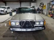 ✅ 1985 Mercedes-Benz 300 • VIN: WDBAB33C2FA244806 • Lot: 52752485. Listed on Copart with Not provided. Free auction sales archive from the USA and detailed vehicle history report at DreamBid. Image 5.