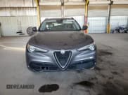 ✅ 2019 Alfa Romeo Stelvio • VIN: ZASPAJANXK7C38905 • Lot: 90012625. Wystawiony na Copart z przebiegiem 84 414 mil. Bezpłatny archiwum sprzedaży aukcyjnych z USA i szczegółowy raport historii pojazdu na DreamBid. Zdjęcie 5.