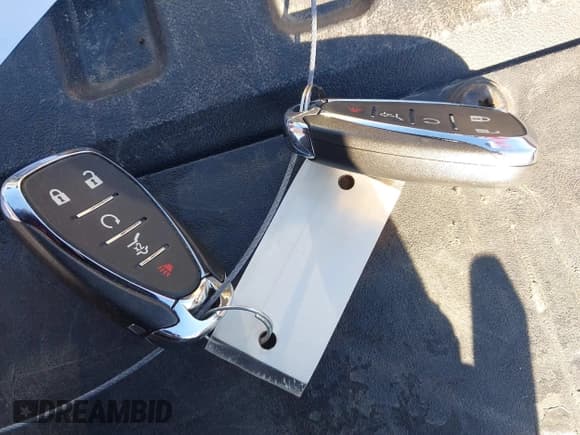 ✅ 2020 Chevrolet Equinox LT • VIN: 2GNAXJEVXL6231226 • Lot: 43361782. Wystawiony na IAAI z przebiegiem 48 788 mil. Bezpłatny archiwum sprzedaży aukcyjnych z USA i szczegółowy raport historii pojazdu na DreamBid. Zdjęcie 10.