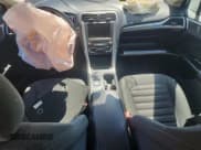 ✅ 2017 Ford Fusion SE • VIN: 3FA6P0H78HR198447 • Lot: 80141155. Wystawiony na Copart z przebiegiem 230 681 mil. Bezpłatny archiwum sprzedaży aukcyjnych z USA i szczegółowy raport historii pojazdu na DreamBid. Zdjęcie 8.