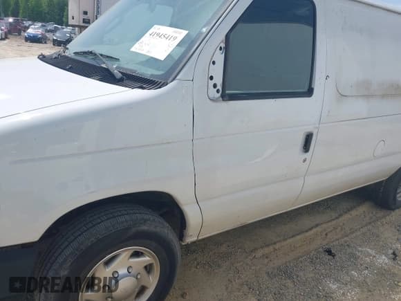 ✅ 2013 Ford Econoline Cargo Commercial • VIN: 1FTNS2EL4DDA68699 • Лот: 41945419. Опубликован ранее на IAAI с пробегом 193 575 миль. Бесплатный доступ к архиву аукционных продаж из США и подробный отчёт об истории автомобиля на DreamBid. Изображение 24.