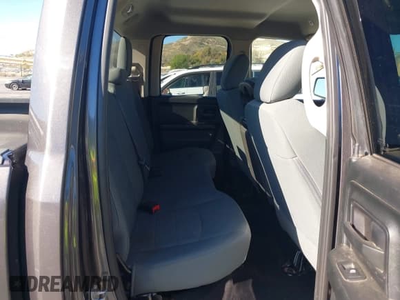 ✅ 2018 Ram 1500 Express • VIN: 1C6RR6FT8JS112768 • Lot: 43862172. Listed on IAAI with 201,007 mi. Free auction sales archive from the USA and detailed vehicle history report at DreamBid. Image 8.