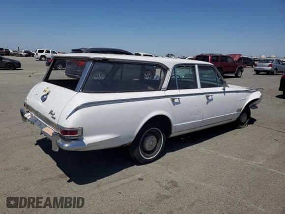 ✅ 1963 Plymouth Valiant • VIN: 1732542245 • Lot: 57292835. Listed on Copart with 13,749 mi. Free auction sales archive from the USA and detailed vehicle history report at DreamBid. Image 3.