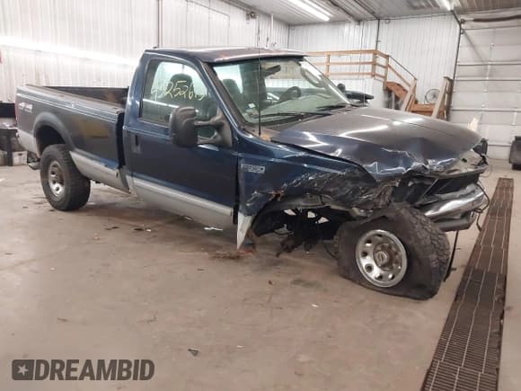 ✅ 2003 Ford F-350 XL • VIN: 1FTSF31S93EA58348 • Лот: 43252673. Опубликован ранее на IAAI с пробегом Не указан. Бесплатный доступ к архиву аукционных продаж из США и подробный отчёт об истории автомобиля на DreamBid. Изображение 1.