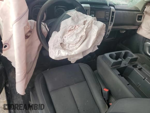 ✅ 2017 Nissan Titan S • VIN: 1N6AA1CJ8HN553602 • Lot: 92037825. Listed on Copart with Not provided. Free auction sales archive from the USA and detailed vehicle history report at DreamBid. Image 8.