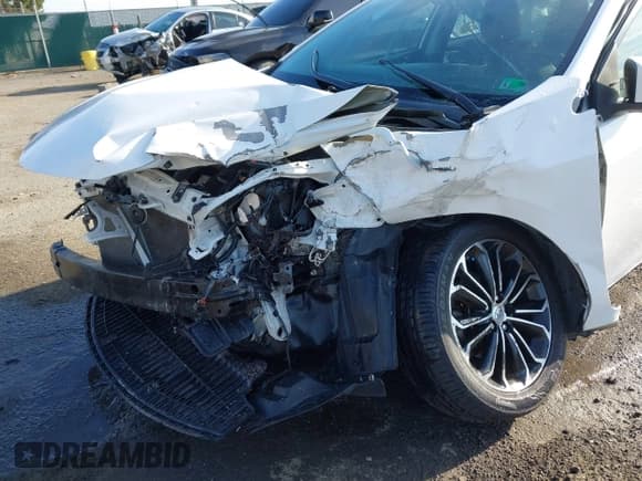 ✅ 2016 Toyota Corolla L • VIN: 2T1BURHE0GC620722 • Lot: 43644488. Listed on IAAI with 219,450 mi. Free auction sales archive from the USA and detailed vehicle history report at DreamBid. Image 6.