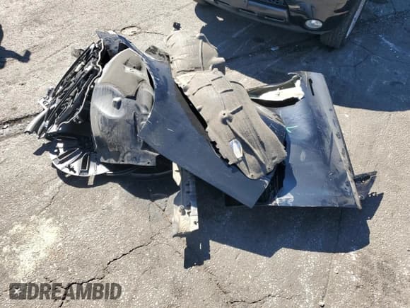 ✅ 2023 Tesla Model Y Long Range • VIN: 7SAYGDEE6PA200077 • Lot: 82263055. Wystawiony na Copart z przebiegiem 14 789 mil. Bezpłatny archiwum sprzedaży aukcyjnych z USA i szczegółowy raport historii pojazdu na DreamBid. Zdjęcie 12.