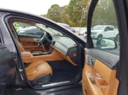 ✅ 2015 Jaguar XF Portfolio • VIN: SAJWJ0FF5F8U51892 • Lot: 43583121. Wystawiony na IAAI z przebiegiem 113 236 mil. Bezpłatny archiwum sprzedaży aukcyjnych z USA i szczegółowy raport historii pojazdu na DreamBid. Zdjęcie 5.