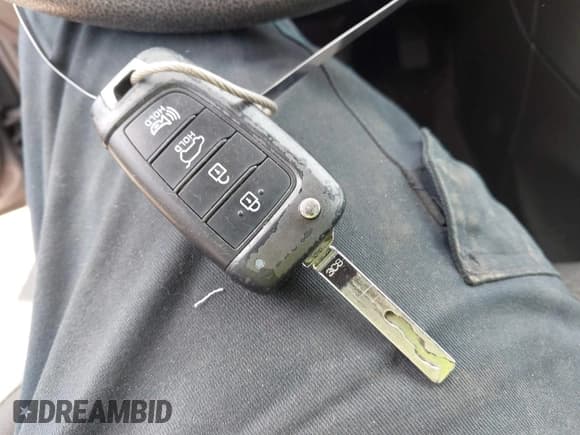 ✅ 2019 Hyundai Elantra • VIN: KMHH35LE4KU103539 • Lot: 42595958. Listed on IAAI with 109,511 mi. Free auction sales archive from the USA and detailed vehicle history report at DreamBid. Image 11.