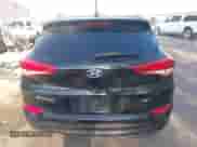 2016 Hyundai Tucson Limited z VIN KM8J33A26GU034116, wystawiony jako IAAI lot #42031418 z przebiegiem 133 179 mil mil oraz . Historia ofert i sprzedaży dostępna na DreamBid. Obrazek 17.