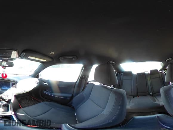 ✅ 2018 Dodge Charger GT • VIN: 2C3CDXJG6JH323993 • Lot: 43506480. Wystawiony na IAAI z przebiegiem 110 444 mil. Bezpłatny archiwum sprzedaży aukcyjnych z USA i szczegółowy raport historii pojazdu na DreamBid. Zdjęcie 19.