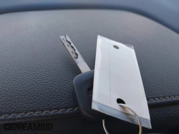 ✅ 2016 Chevrolet Silverado 1500 LTZ • VIN: 1GCVKSEC1GZ172185 • Лот: 42286653. Опубликован ранее на IAAI с пробегом 115 622 миль. Бесплатный доступ к архиву аукционных продаж из США и подробный отчёт об истории автомобиля на DreamBid. Изображение 11.