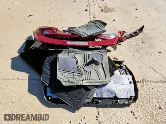 ✅ 2018 Toyota RAV4 LE • VIN: 2T3ZFREV6JW507142 • Lot: 92292655. Listed on Copart with 62,148 mi. Free auction sales archive from the USA and detailed vehicle history report at DreamBid. Image 12.