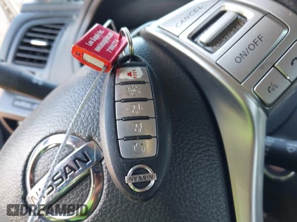 ✅ 2018 Nissan Altima SV • VIN: 1N4AL3AP6JC129777 • Lot: 43109363. Wystawiony na IAAI z przebiegiem 160 277 mil. Bezpłatny archiwum sprzedaży aukcyjnych z USA i szczegółowy raport historii pojazdu na DreamBid. Zdjęcie 11.