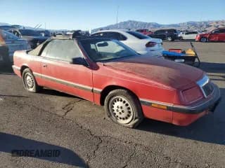 ✅ 1989 Chrysler LeBaron • VIN: 1C3XJ45K0KG251502 • Lot: 87112404. Wystawiony na Copart z przebiegiem 166 445 mil. Bezpłatny archiwum sprzedaży aukcyjnych z USA i szczegółowy raport historii pojazdu na DreamBid. Zdjęcie 4.