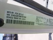 ✅ 2022 Jeep Wagoneer Series II • VIN: 1C4SJUBT2NS181344 • Lot: 42062809. Listed on IAAI with 40,389 mi. Free auction sales archive from the USA and detailed vehicle history report at DreamBid. Image 9.