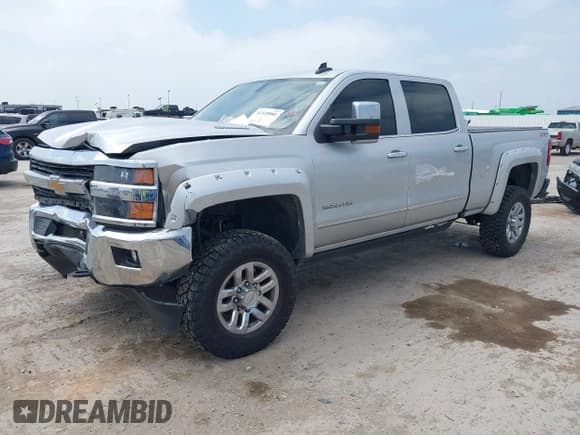 ✅ 2016 Chevrolet Silverado 2500HD LTZ • VIN: 1GC1KWE84GF116471 • Lot: 42320881. Listed on IAAI with 240,834 mi. Free auction sales archive from the USA and detailed vehicle history report at DreamBid. Image 17.