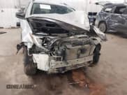 ✅ 2017 Toyota RAV4 LE • VIN: 2T3BFREV2HW638757 • Lot: 41639649. Wystawiony na IAAI z przebiegiem Nie podano. Bezpłatny archiwum sprzedaży aukcyjnych z USA i szczegółowy raport historii pojazdu na DreamBid. Zdjęcie 6.