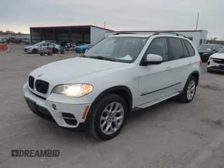 ✅ 2012 BMW X5 35i • VIN: 5UXZV4C56CL761690 • Lot: 43738365. Wystawiony na IAAI z przebiegiem 118 060 mil. Bezpłatny archiwum sprzedaży aukcyjnych z USA i szczegółowy raport historii pojazdu na DreamBid. Zdjęcie 2.