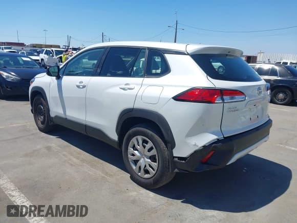 ✅ 2025 Toyota Corolla Cross L • VIN: 7MUAAAAG2SV132377 • Lot: 42864709. Wystawiony na IAAI z przebiegiem 7 286 mil. Bezpłatny archiwum sprzedaży aukcyjnych z USA i szczegółowy raport historii pojazdu na DreamBid. Zdjęcie 3.