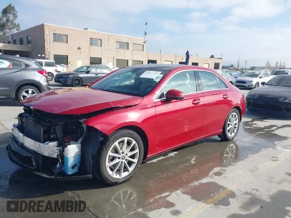 ✅ 2021 Mercedes-Benz A 220 • VIN: W1K3G4EB8MJ279889 • Лот: 43817455. Опубликован ранее на IAAI с пробегом 64 604 миль. Бесплатный доступ к архиву аукционных продаж из США и подробный отчёт об истории автомобиля на DreamBid. Изображение 2.