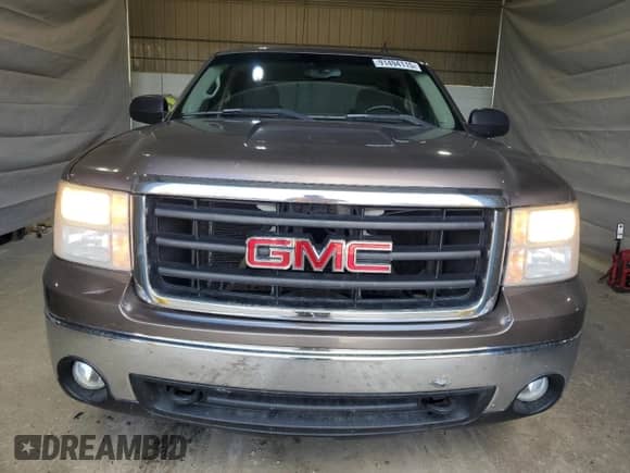 ✅ 2007 GMC Sierra 1500 SLE1 • VIN: 2GTEK13M071574911 • Lot: 91494115. Wystawiony na Copart z przebiegiem 111 548 mil. Bezpłatny archiwum sprzedaży aukcyjnych z USA i szczegółowy raport historii pojazdu na DreamBid. Zdjęcie 5.