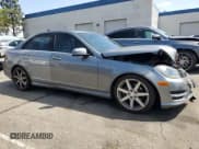 ✅ 2013 Mercedes-Benz C 250 Sport • VIN: WDDGF4HB5DR258385 • Lot: 51808895. Wystawiony na Copart z przebiegiem 139 208 mil. Bezpłatny archiwum sprzedaży aukcyjnych z USA i szczegółowy raport historii pojazdu na DreamBid. Zdjęcie 4.