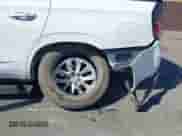 2023 Chevrolet Tahoe Premier z VIN 1GNSKSKD7PR196918, wystawiony jako IAAI lot #43356101 z przebiegiem 13 675 mil mil oraz . Historia ofert i sprzedaży dostępna na DreamBid. Obrazek 6.