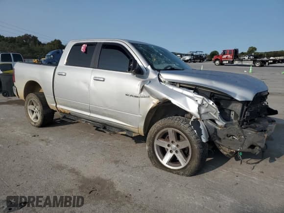 ✅ 2010 Dodge 1500 SLT • VIN: 1D7RV1CT9AS118936 • Lot: 70675504. Wystawiony na Copart z przebiegiem 250 268 mil. Bezpłatny archiwum sprzedaży aukcyjnych z USA i szczegółowy raport historii pojazdu na DreamBid. Zdjęcie 4.