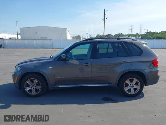 ✅ 2012 BMW X5 35d • VIN: 5UXZW0C58CL664206 • Lot: 43867099. Listed on IAAI with 174,720 mi. Free auction sales archive from the USA and detailed vehicle history report at DreamBid. Image 14.