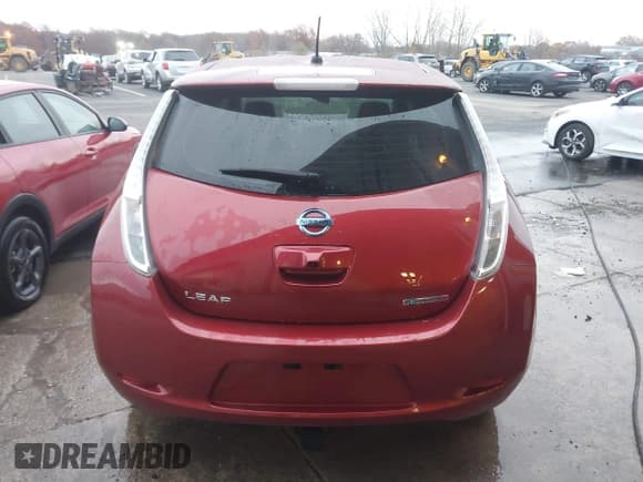 ✅ 2015 Nissan LEAF S • VIN: 1N4AZ0CP5FC326523 • Lot: 43632898. Wystawiony na IAAI z przebiegiem 80 654 mil. Bezpłatny archiwum sprzedaży aukcyjnych z USA i szczegółowy raport historii pojazdu na DreamBid. Zdjęcie 16.