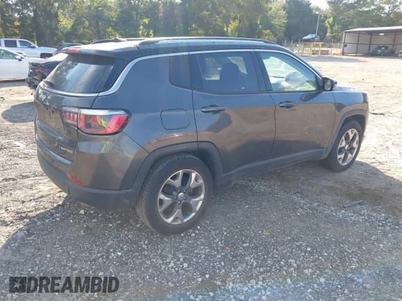 ✅ 2020 Jeep Compass Limited • VIN: 3C4NJCCB1LT140664 • Lot: 42975005. Listed on IAAI with 96,399 mi. Free auction sales archive from the USA and detailed vehicle history report at DreamBid. Image 4.