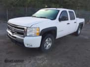 ✅ 2011 Chevrolet Silverado 1500 LT • VIN: 3GCPKSE3XBG251730 • Lot: 43478202. Wystawiony na IAAI z przebiegiem 159 837 mil. Bezpłatny archiwum sprzedaży aukcyjnych z USA i szczegółowy raport historii pojazdu na DreamBid. Zdjęcie 18.
